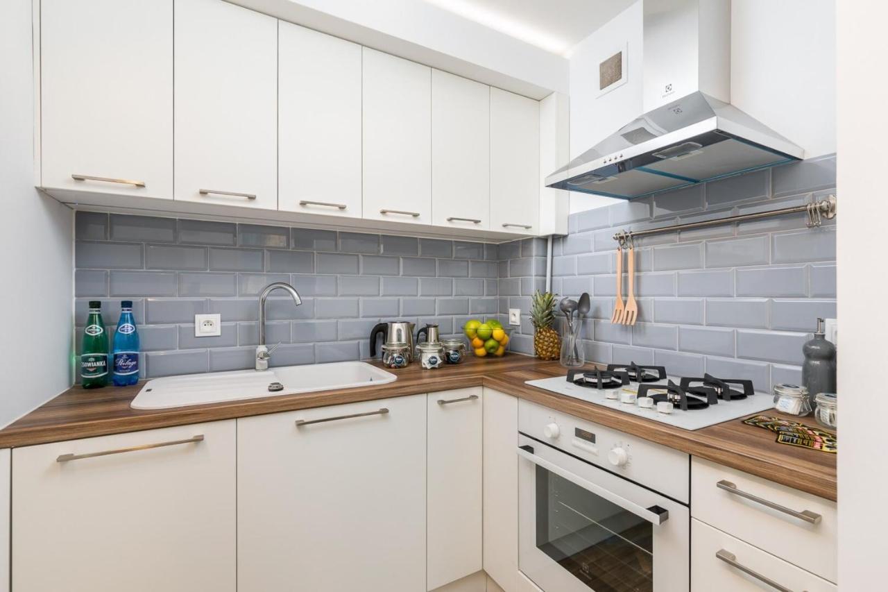 Apartment Rent Like - Zlota 65 Ii Warschau