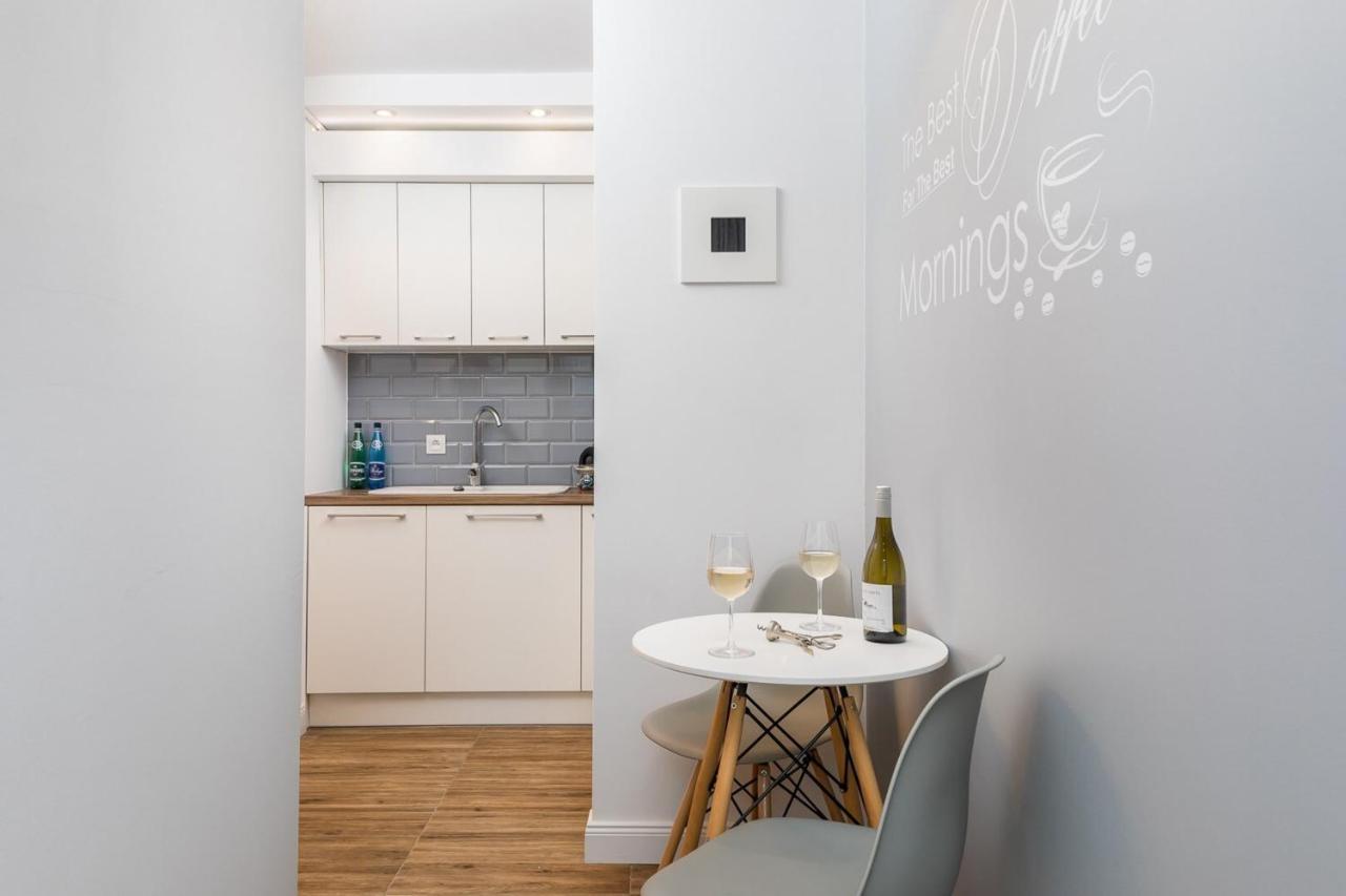 Rent Like - Zlota 65 Ii Apartment *